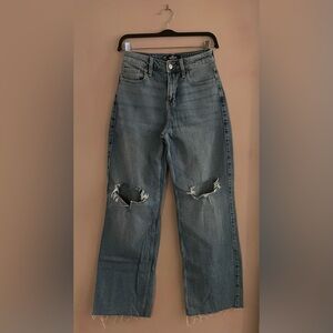 Hollister Ripped Boyfriend Jeans